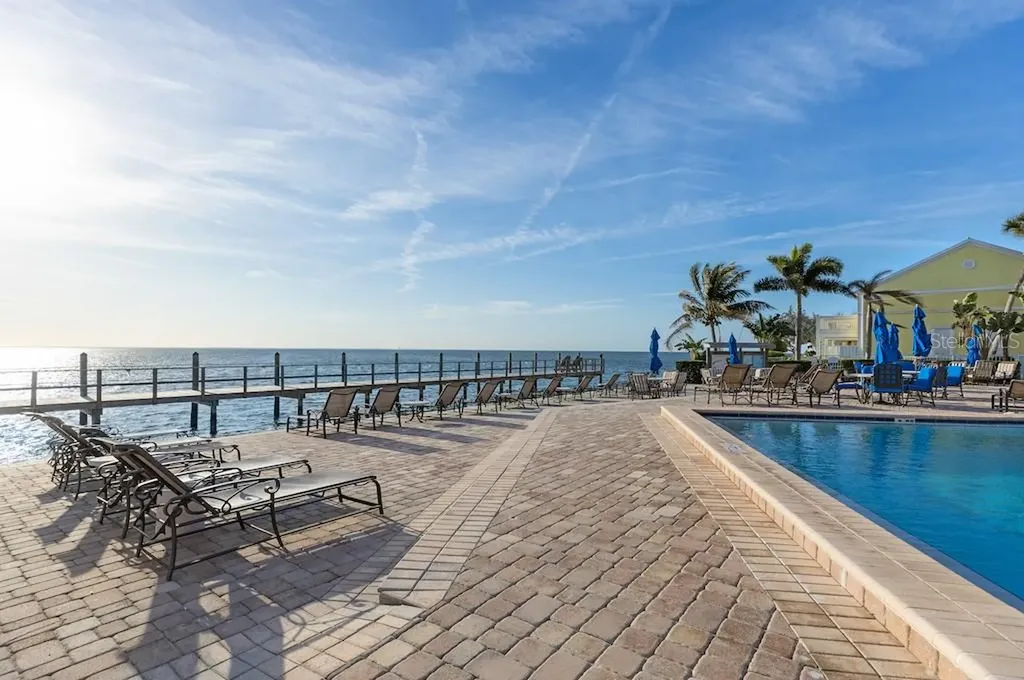 4975 Cobia Drive SE St Petersburg FL 33705