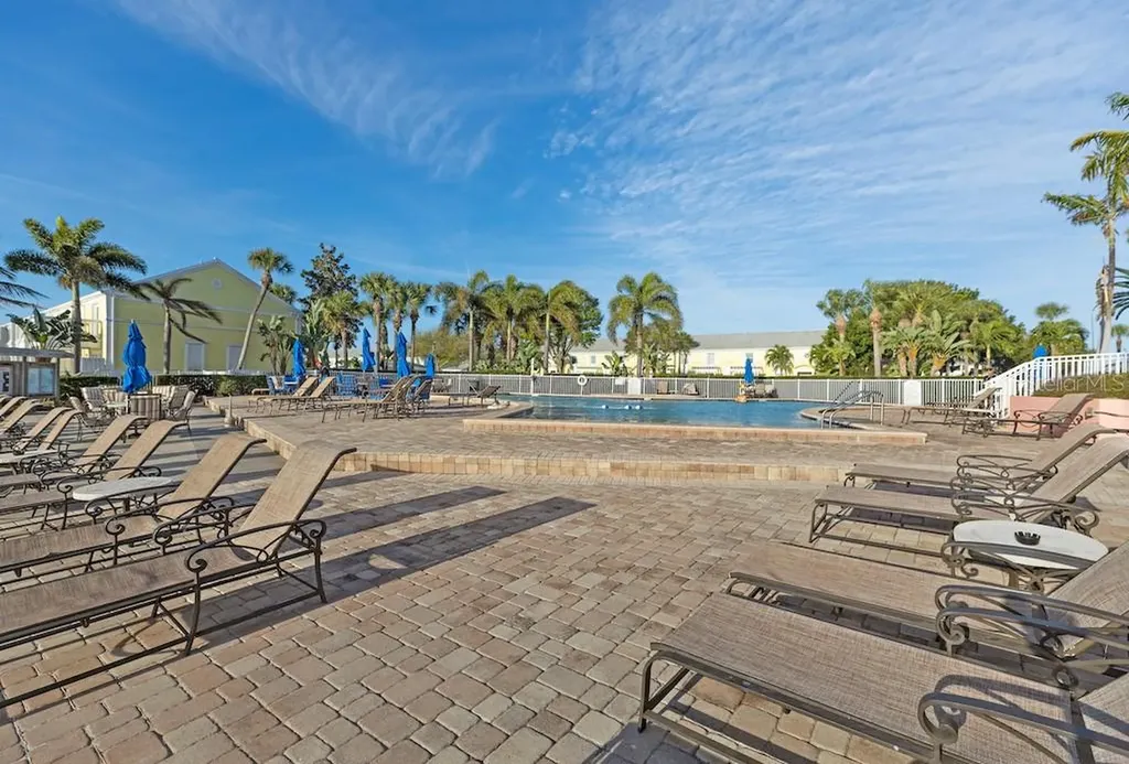 4975 Cobia Drive SE St Petersburg FL 33705