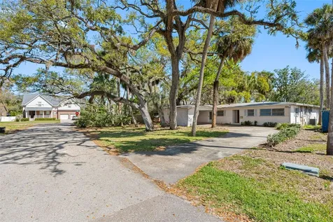404 S Barbara Lane Tampa FL 33609