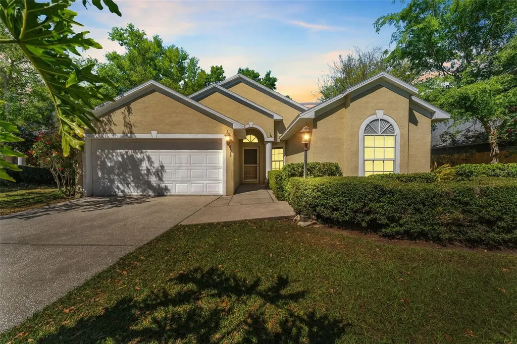 408 Valencia Park Drive Seffner FL 33584