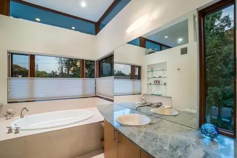 587 47th Street Sarasota FL 34234