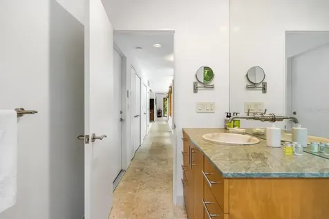 587 47th Street Sarasota FL 34234