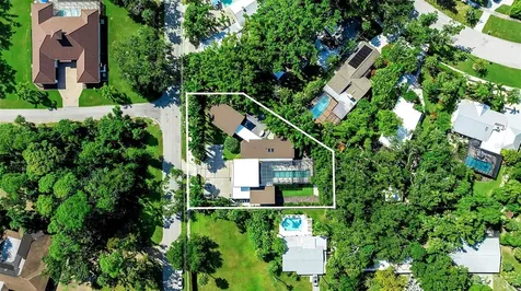 587 47th Street Sarasota FL 34234
