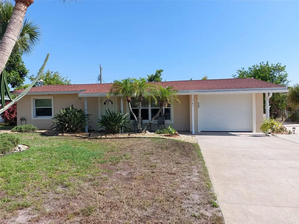 1541 Crest Drive Englewood FL 34223