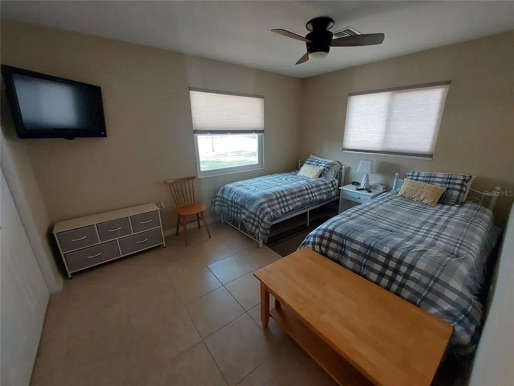 1541 Crest Drive Englewood FL 34223
