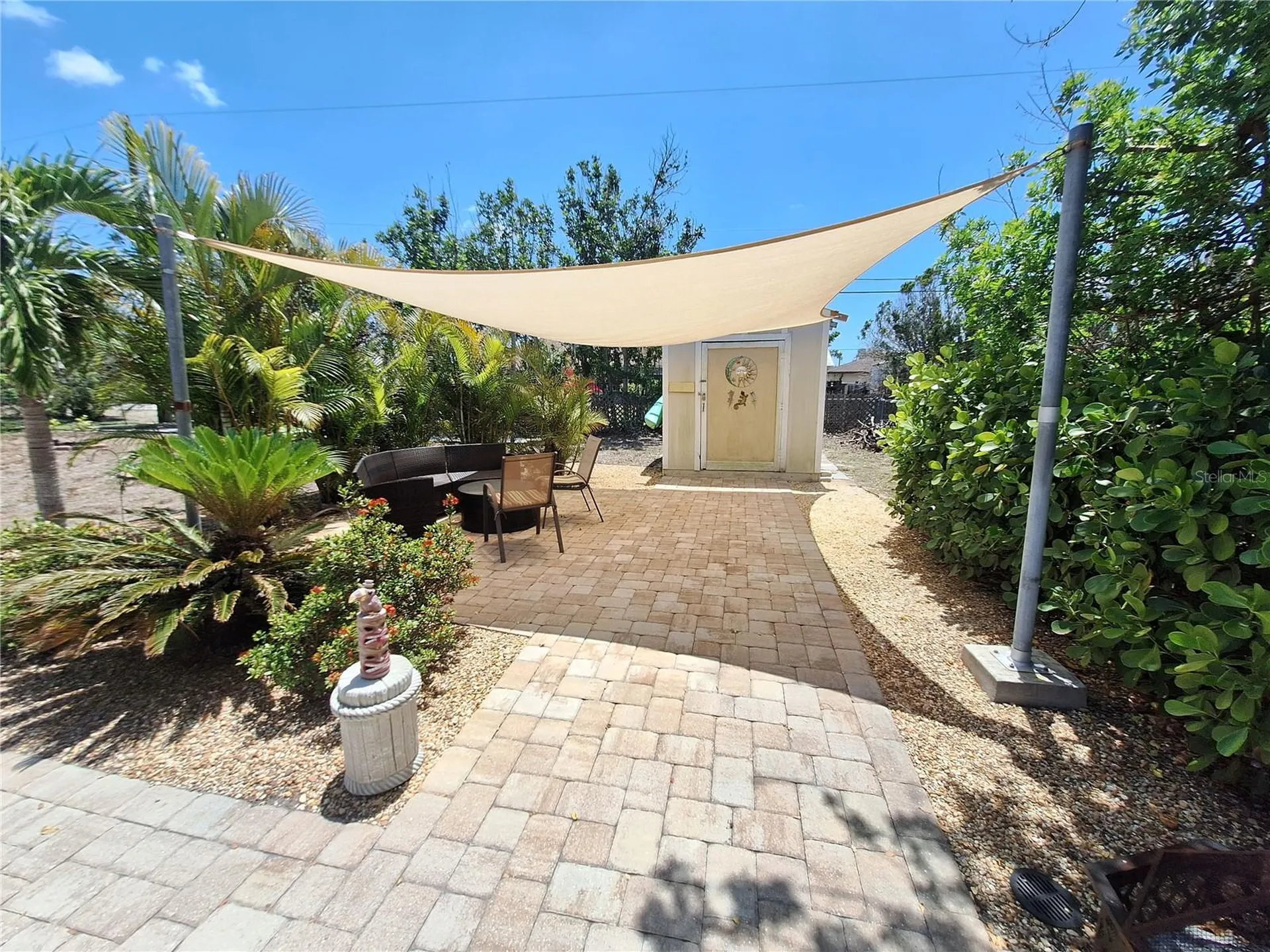 1541 Crest Drive Englewood FL 34223