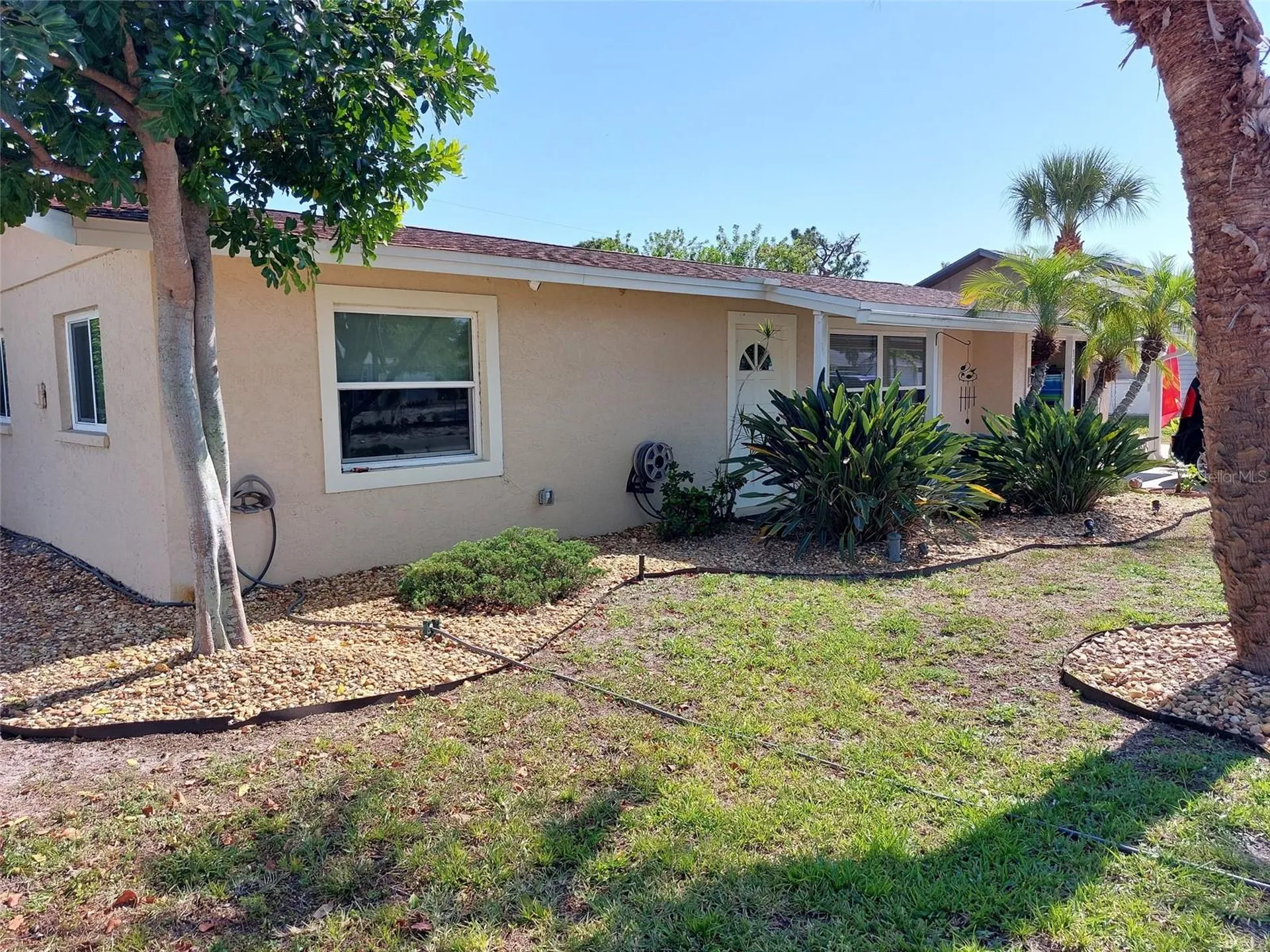 1541 Crest Drive Englewood FL 34223