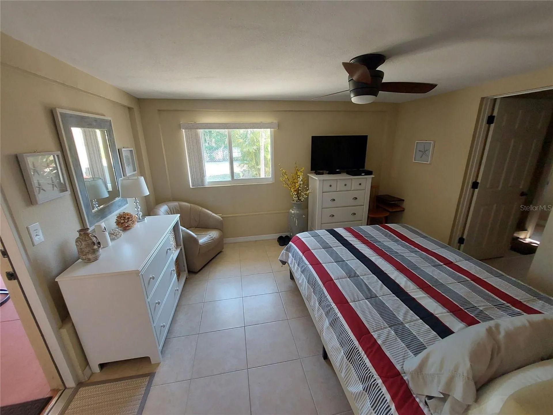 1541 Crest Drive Englewood FL 34223