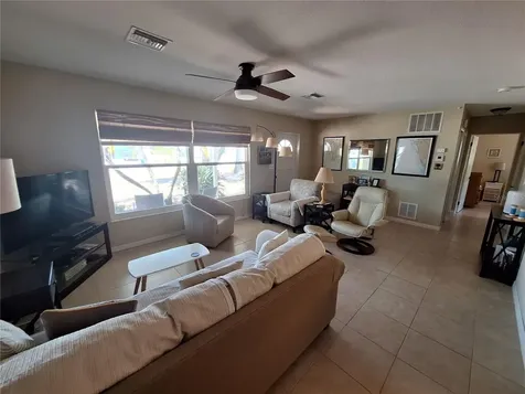 1541 Crest Drive Englewood FL 34223