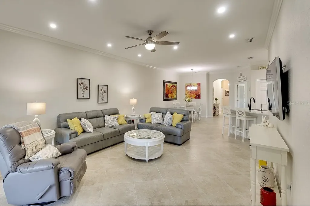 6638 Willowshire Way Bradenton FL 34212
