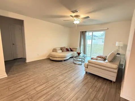 439 Mulberry Court Kissimmee FL 34759