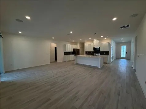 355 S Sunset Avenue Mascotte FL 34753