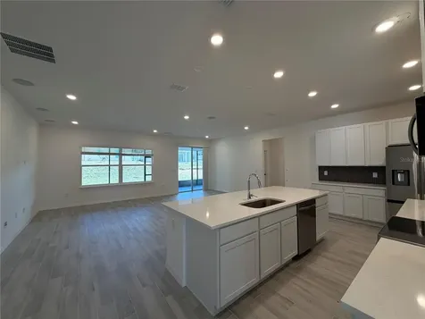 355 S Sunset Avenue Mascotte FL 34753