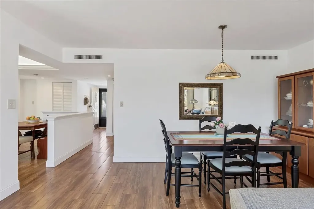 6285 Midnight Pass Road Sarasota FL 34242