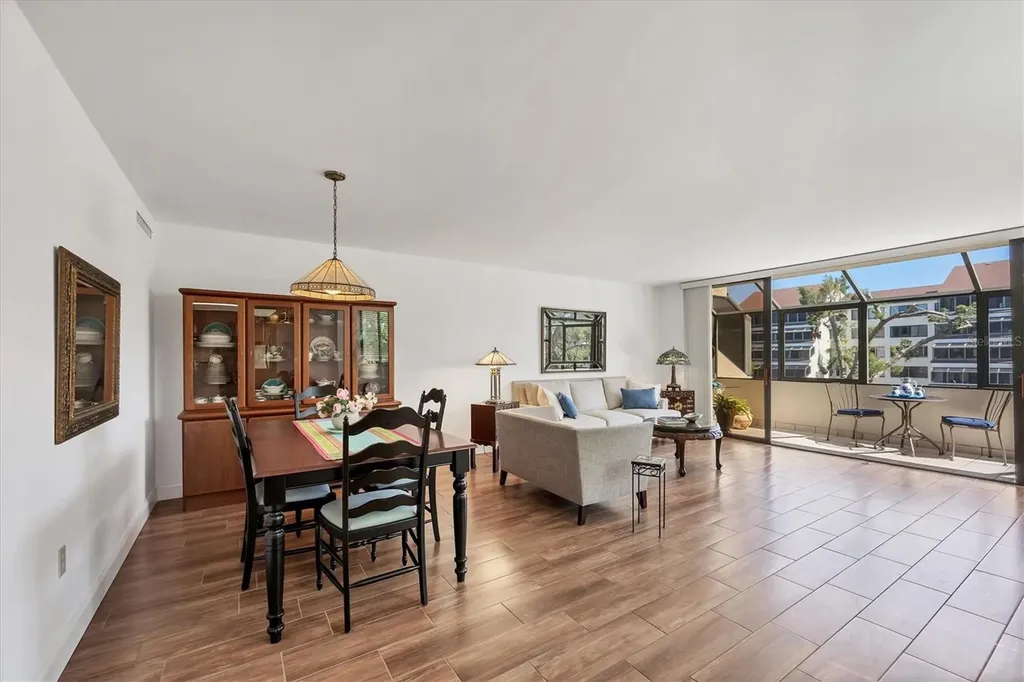 6285 Midnight Pass Road Sarasota FL 34242