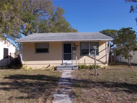 4943 29th Avenue N St Petersburg FL 33710