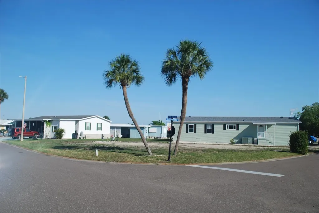 102 Saint Martins Way Apollo Beach FL 33572