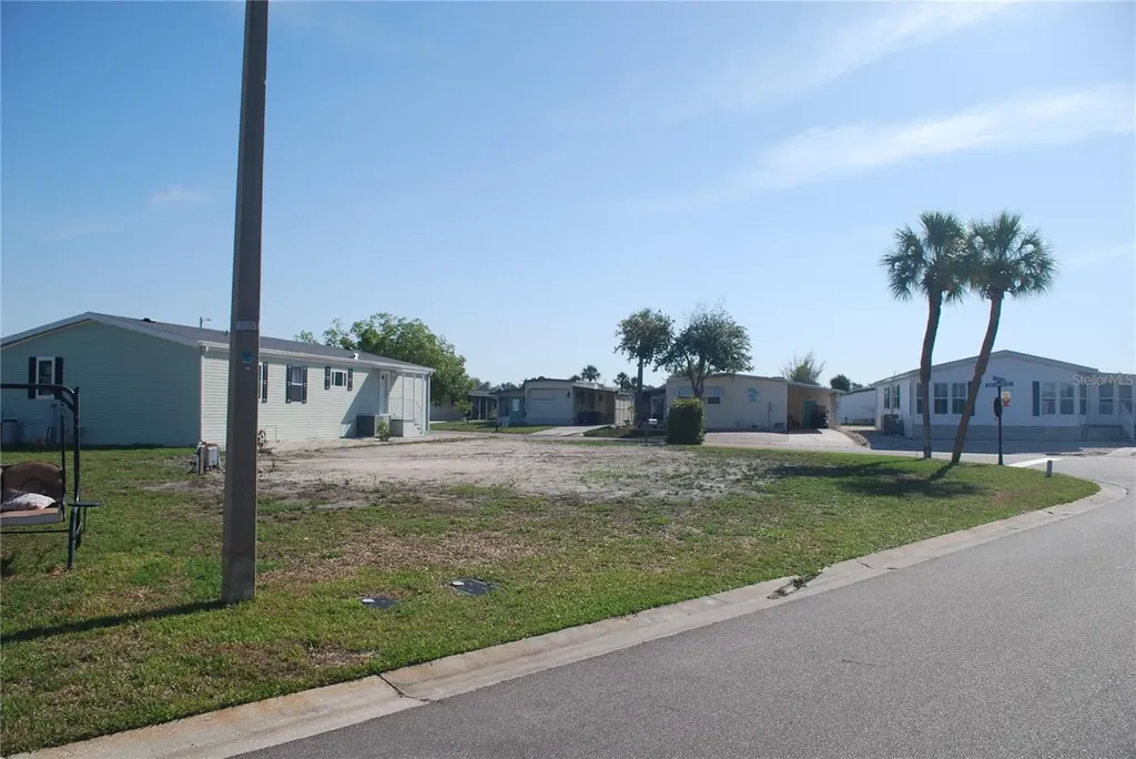 102 Saint Martins Way Apollo Beach FL 33572