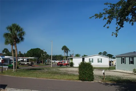 102 Saint Martins Way Apollo Beach FL 33572