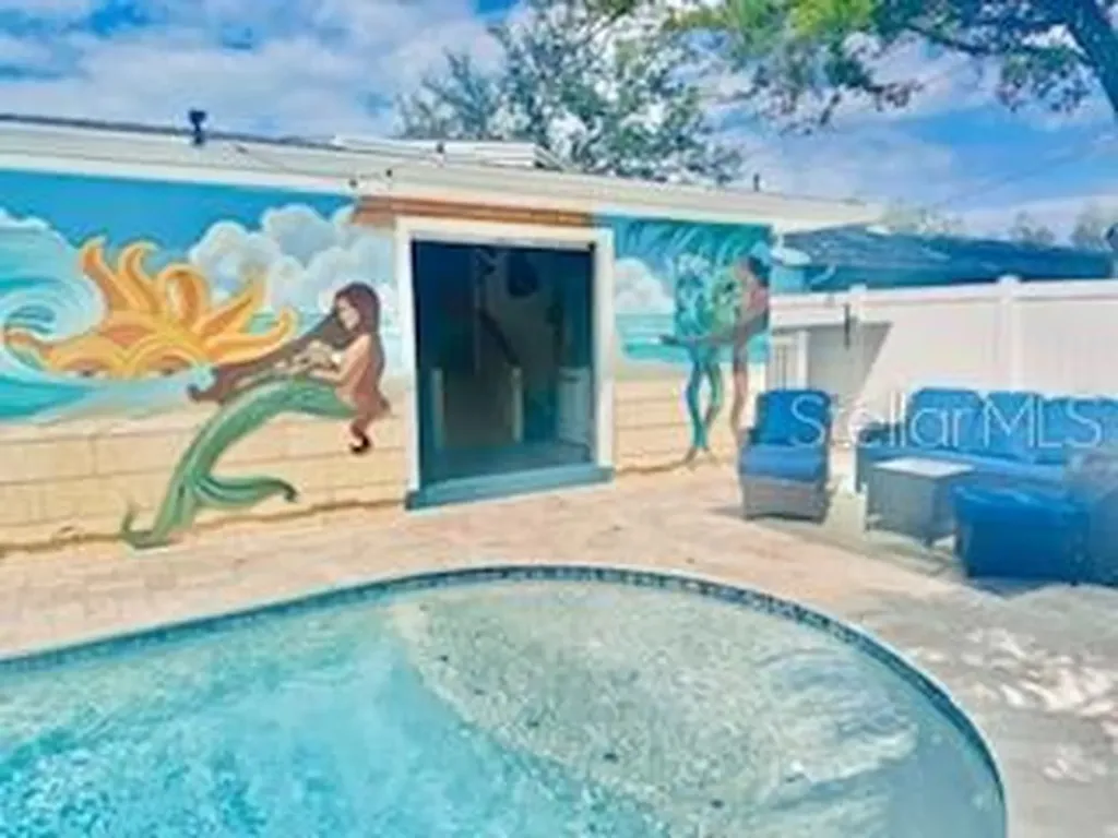 1922 55th Street S Gulfport FL 33707