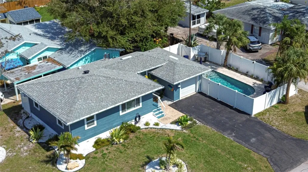 1922 55th Street S Gulfport FL 33707