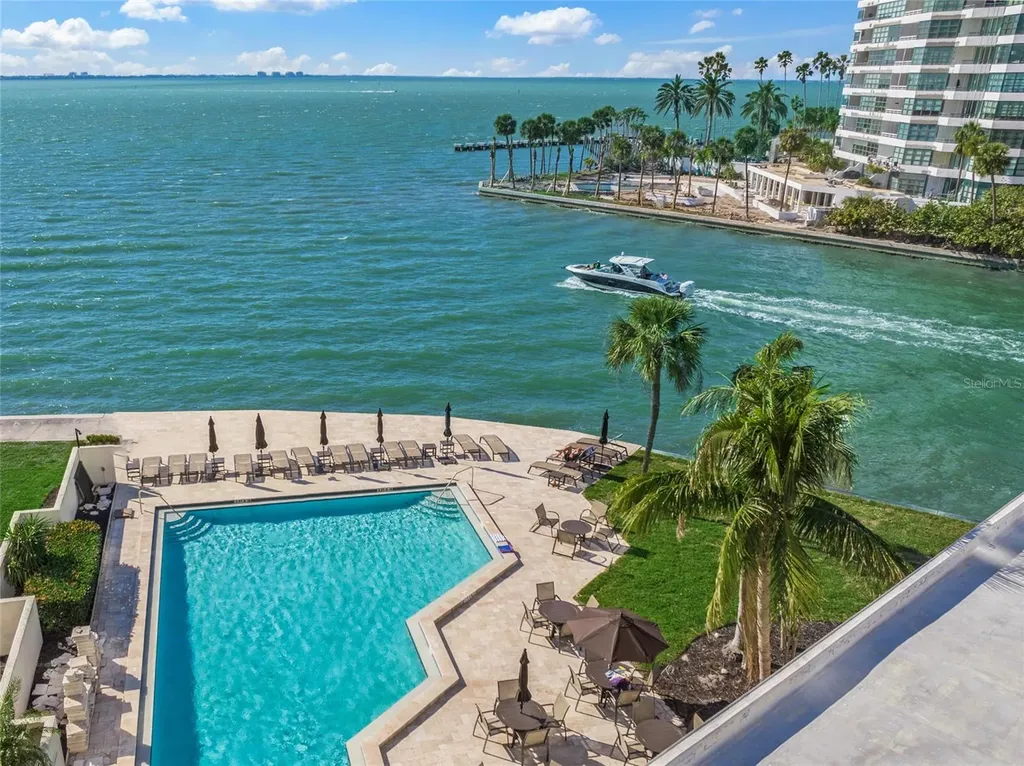 101 Sunset Drive Sarasota FL 34236