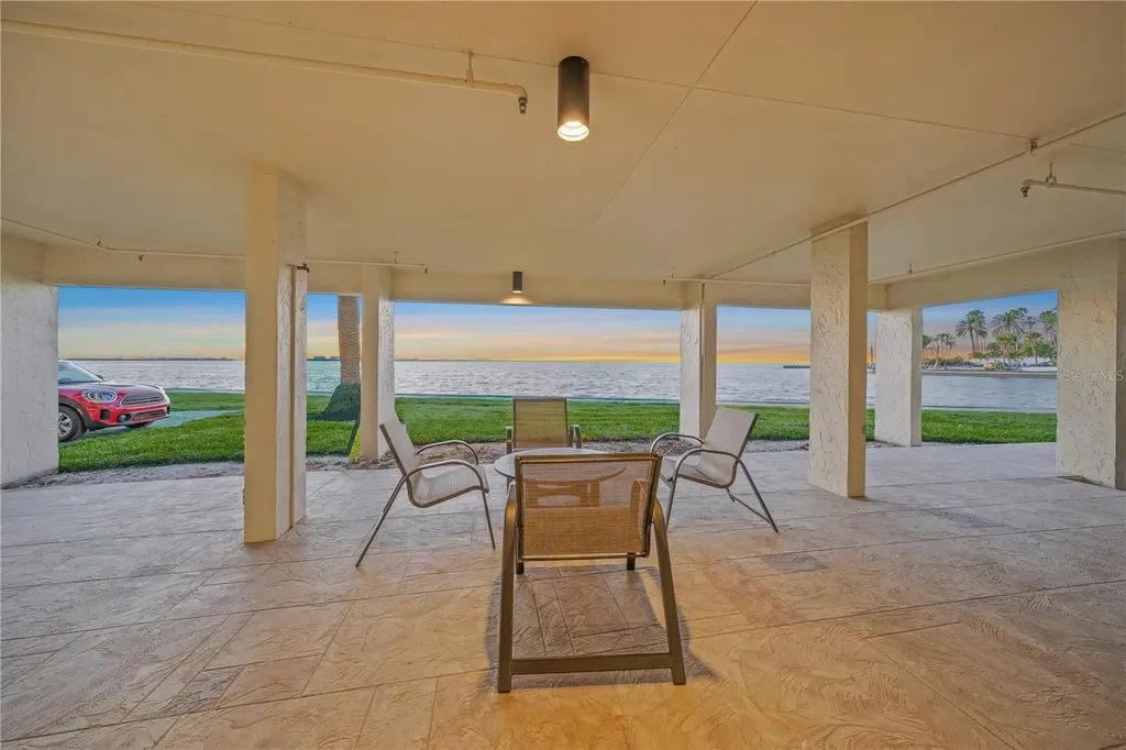 101 Sunset Drive Sarasota FL 34236