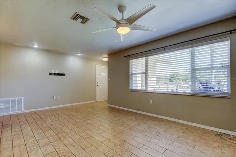 5002 54th Way N St Petersburg FL 33709
