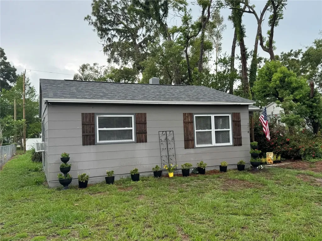 4218 2nd Avenue S St Petersburg FL 33711