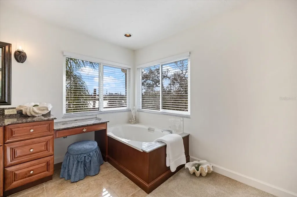 109 Bayshore Road Nokomis FL 34275