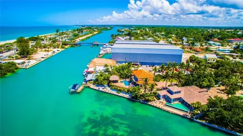 109 Bayshore Road Nokomis FL 34275