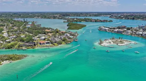 109 Bayshore Road Nokomis FL 34275