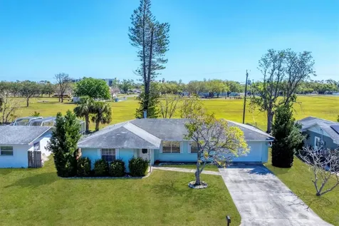 3013 Taunton Drive W Bradenton FL 34205