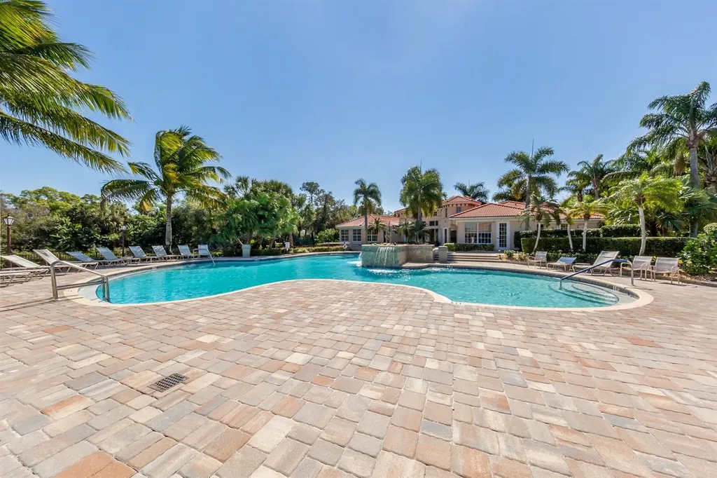 692 Egret Walk Lane Venice FL 34292