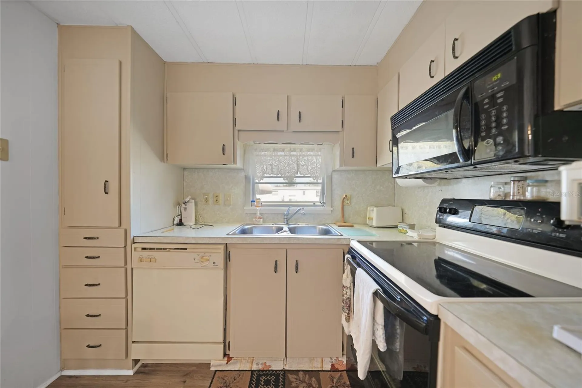 1407 Seagull Drive Englewood FL 34224