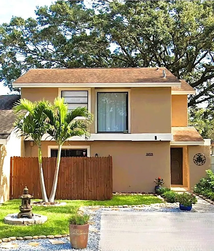 10519 Weeping Willow Place Tampa FL 33624