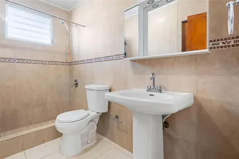 517 Cll Arrigoitia, Hato Rey San Juan PR 00918