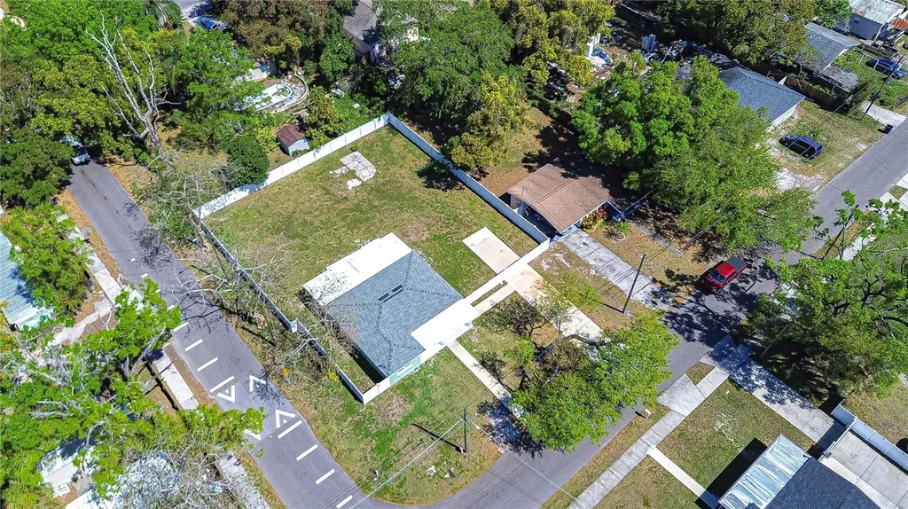 1702 E Frierson Avenue Tampa FL 33610