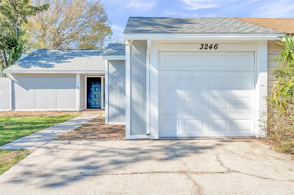 3246 Fox Lake Drive Tampa FL 33618