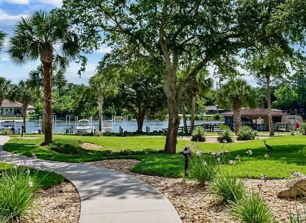 800 Canopy Walk Lane Palm Coast FL 32137