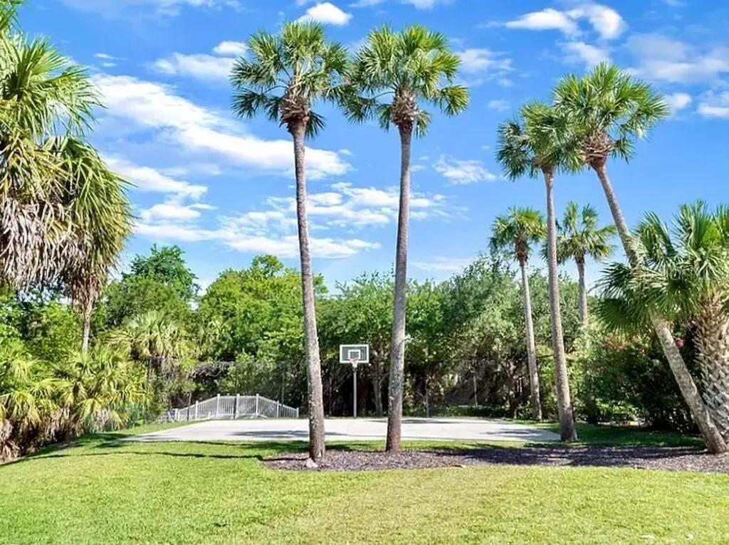 800 Canopy Walk Lane Palm Coast FL 32137
