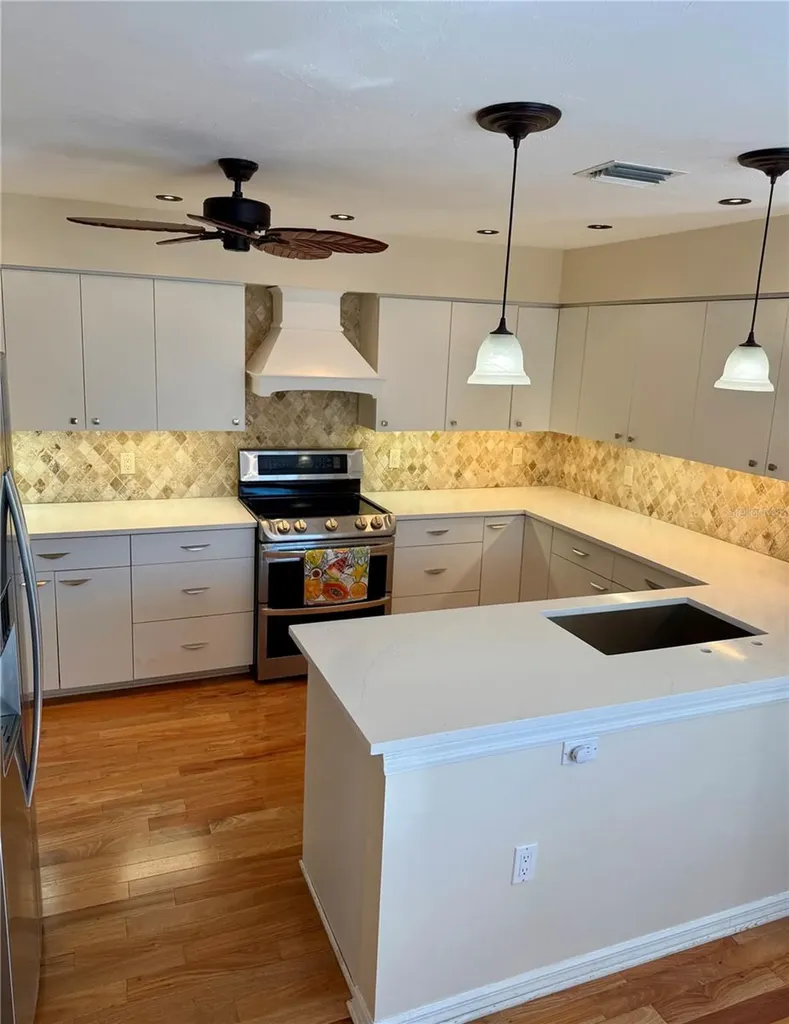 4404 Calle Serena Sarasota FL 34238