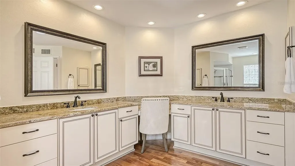 4404 Calle Serena Sarasota FL 34238