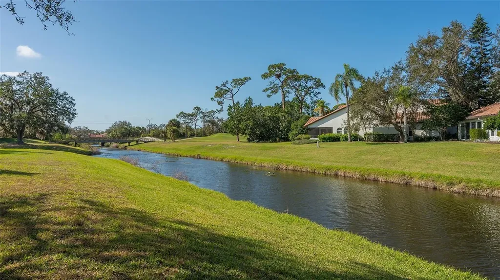 4404 Calle Serena Sarasota FL 34238