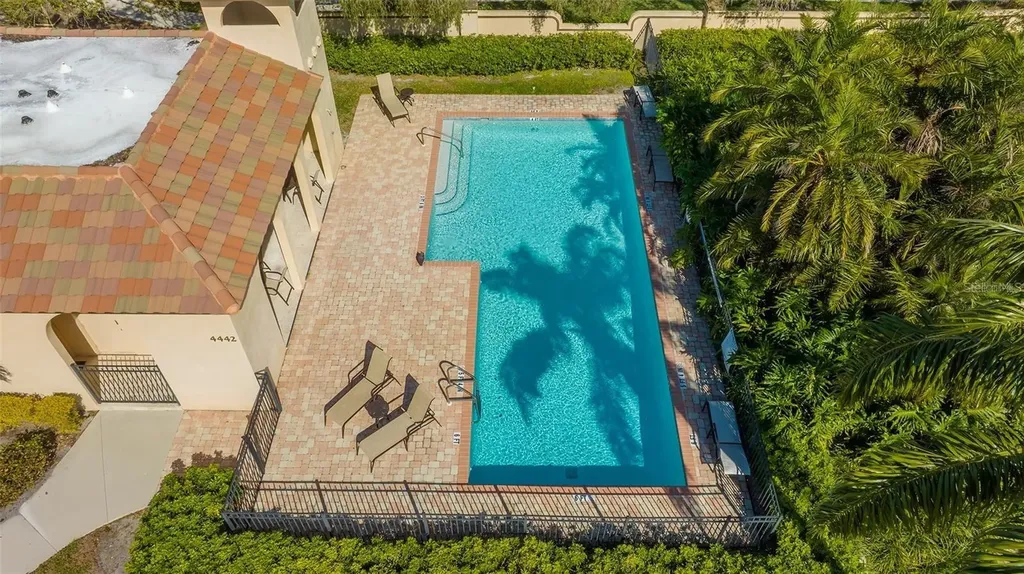 4404 Calle Serena Sarasota FL 34238