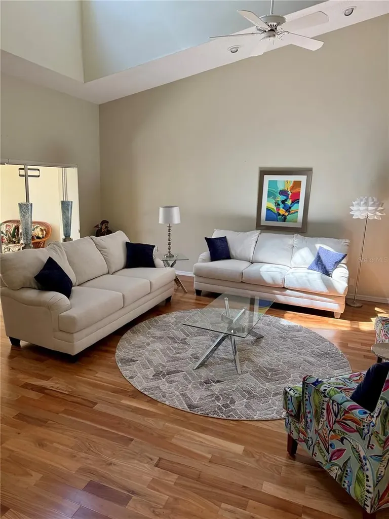 4404 Calle Serena Sarasota FL 34238