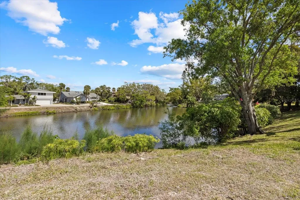 3466 Tanglewood Drive Sarasota FL 34239