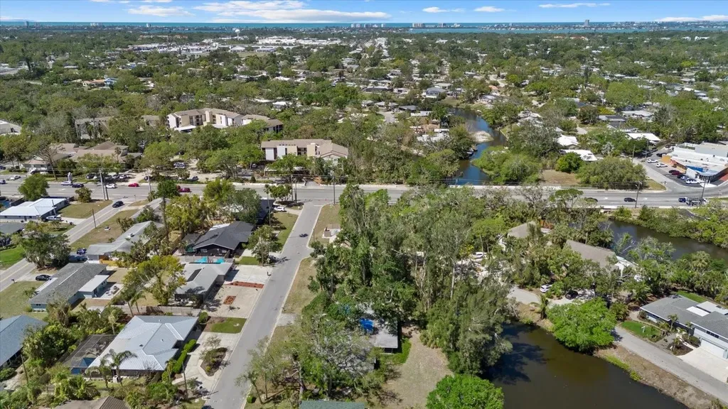 3466 Tanglewood Drive Sarasota FL 34239