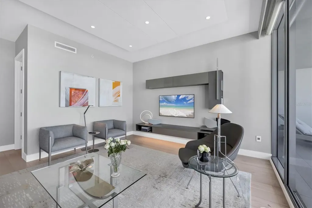 1155 N Gulfstream Avenue Sarasota FL 34236