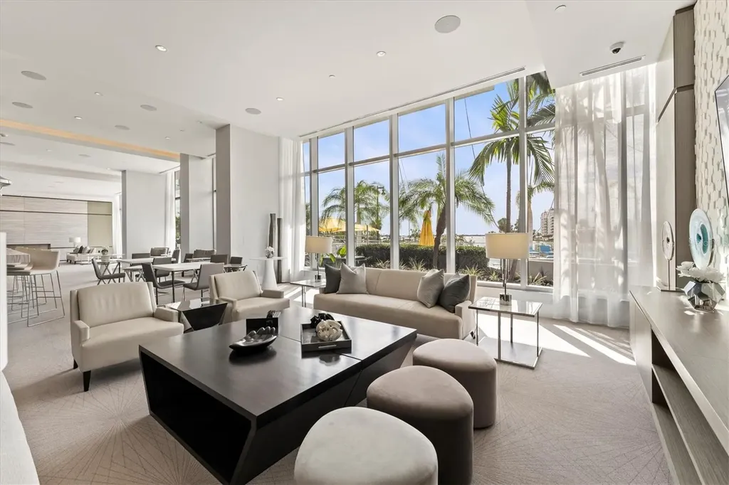 1155 N Gulfstream Avenue Sarasota FL 34236